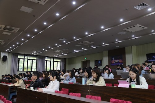 与会师生