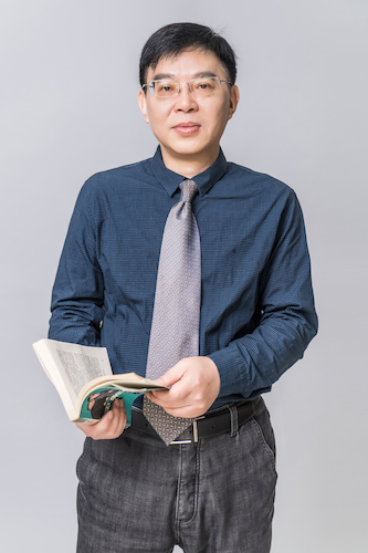 中国现当代文学 洪治纲 教授  人妖
院长